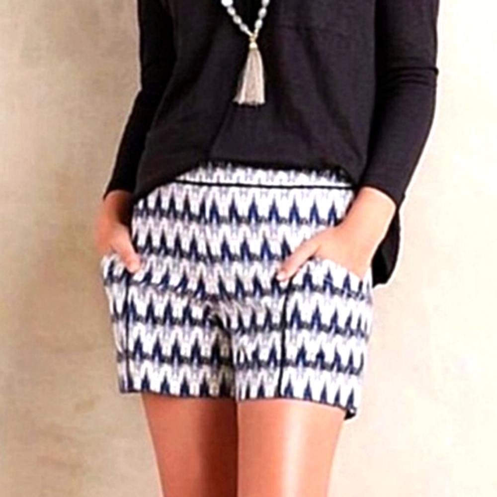 Cartonnier Anthropologie Lamir Ikat Shorts Sz 8 Navy White Southwestern Festival